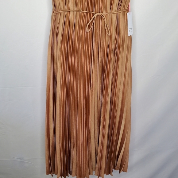 Rosevelvet Pleated Maxi Dress Size 1X NWT Halter-neckline Sleeveless Midi NEW - Picture 5 of 13
